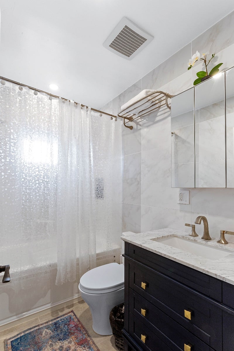 Fabulous Bathroom with shower and soaking tub in one