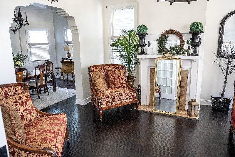 Living Room & Dinig Room