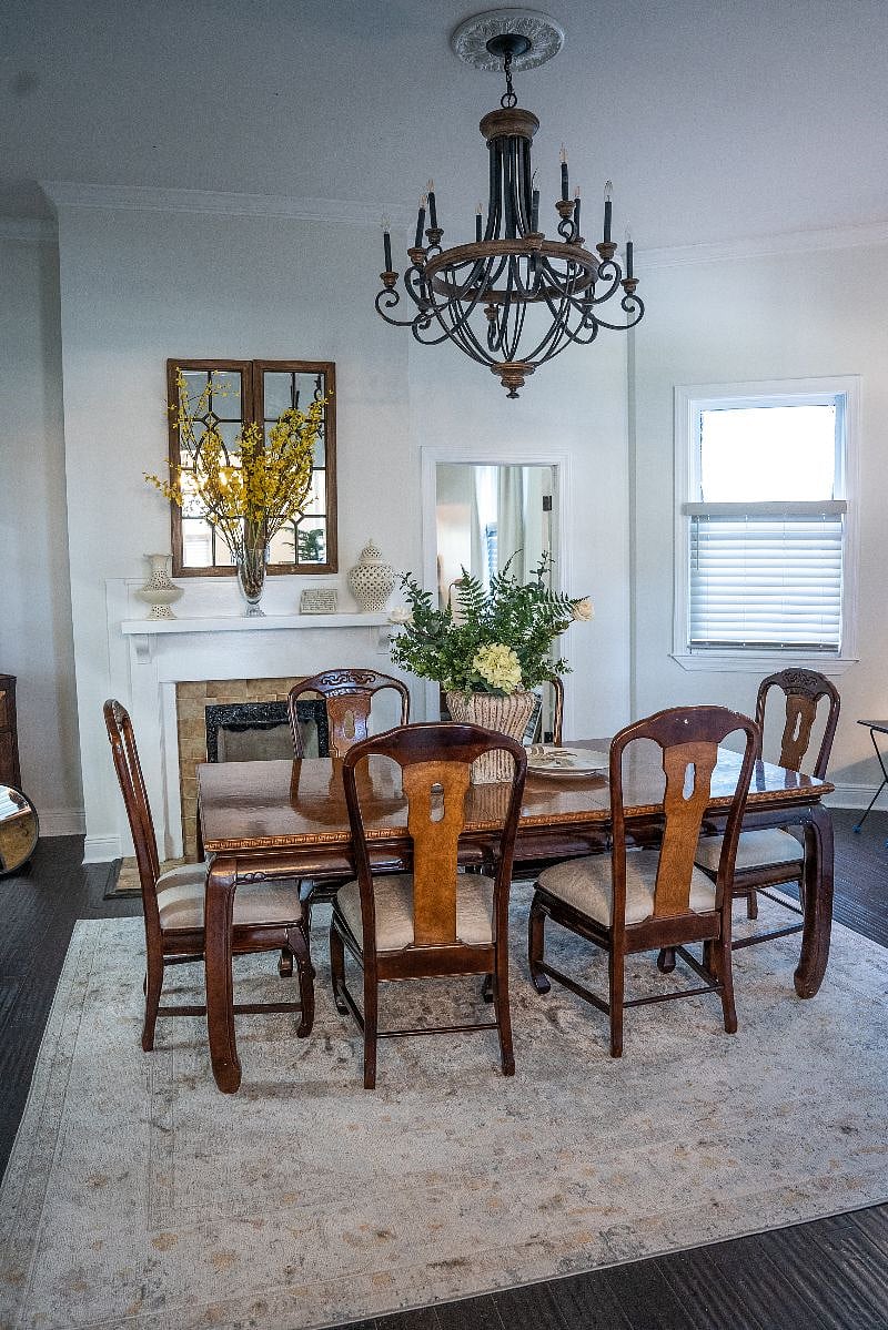 Dining Room.Great For Family Gatherings