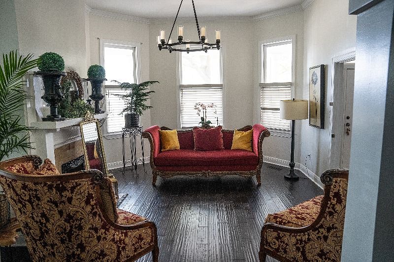Living Room For Memorable Conversations!