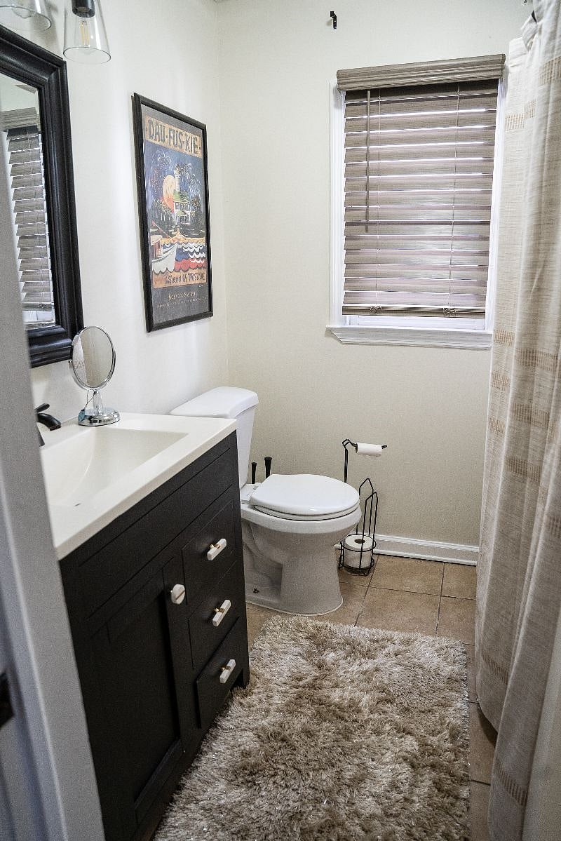 2nd Bathroom
