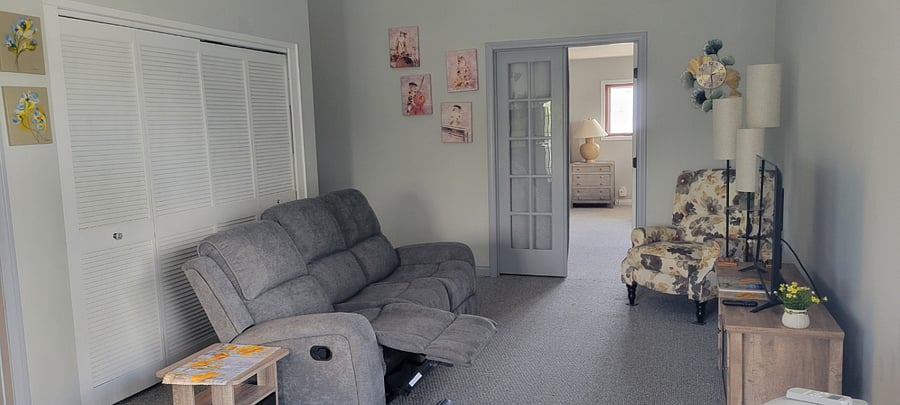 Furnished Finder property 467200_1 photo 1