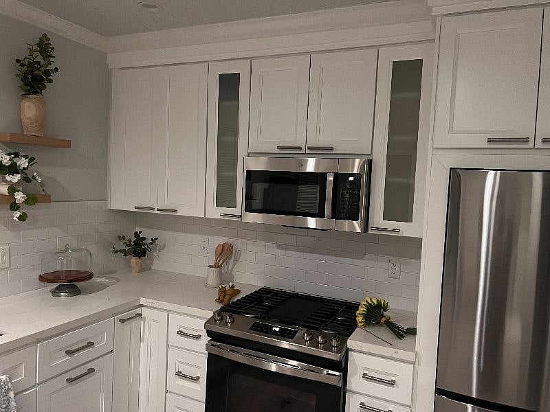microwave & stove - counter and cabinet space