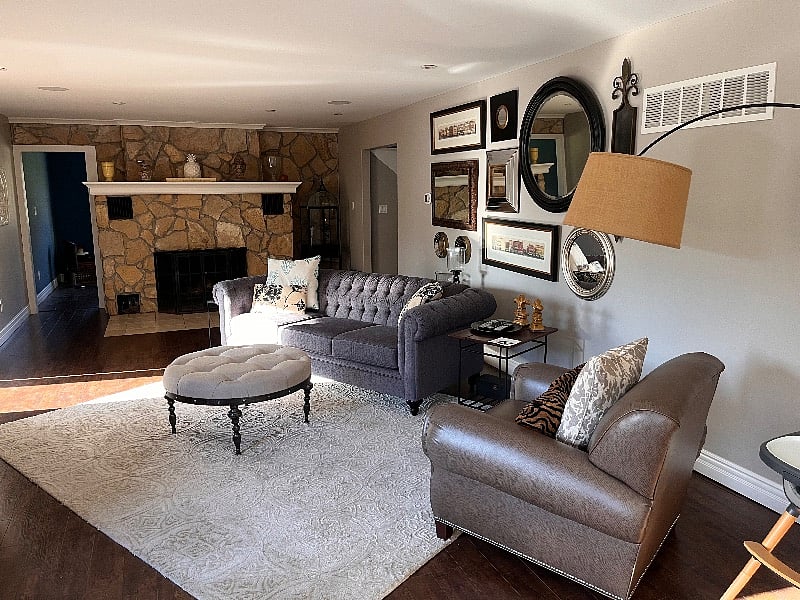 Living room.