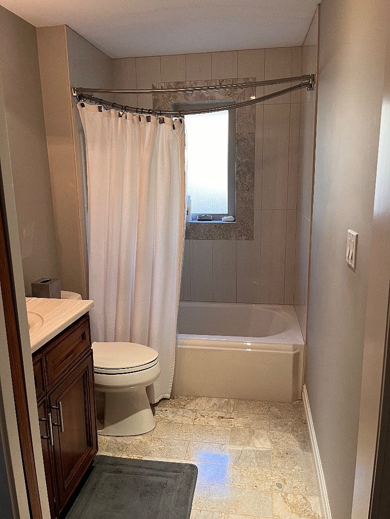 First floor guest suite.