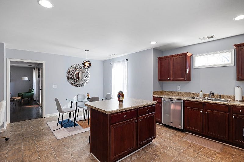 Furnished Finder property 467677_1 photo 13