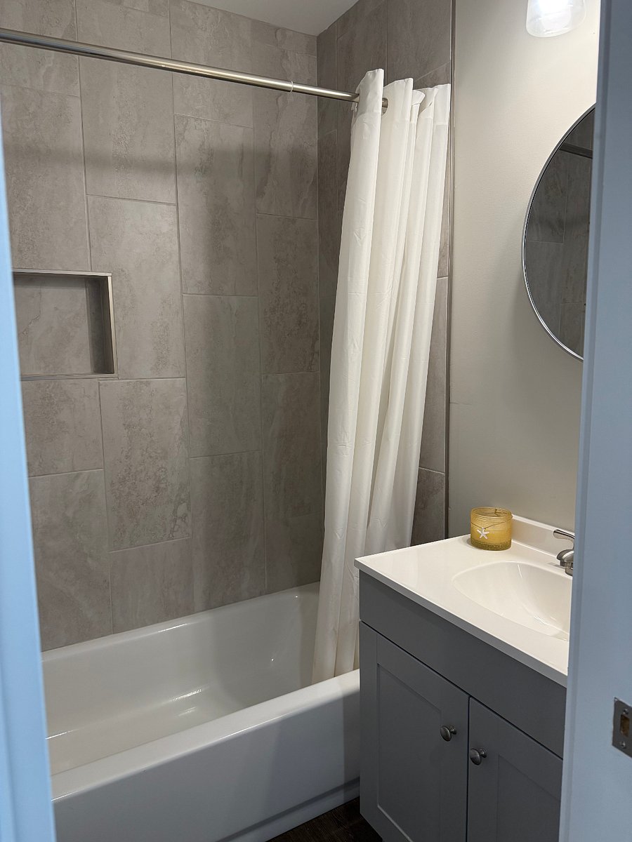 Bathroom #2