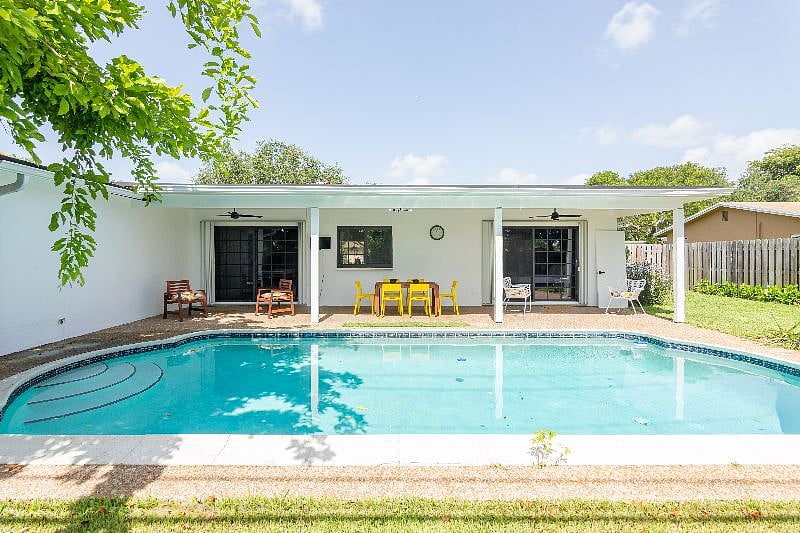 Furnished Finder property 468100_1 photo 30