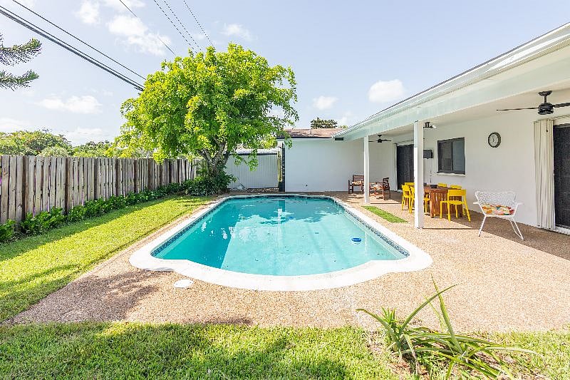 Furnished Finder property 468100_1 photo 31