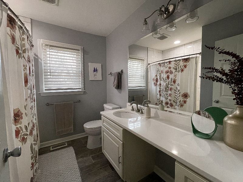 Upstairs Bathroom