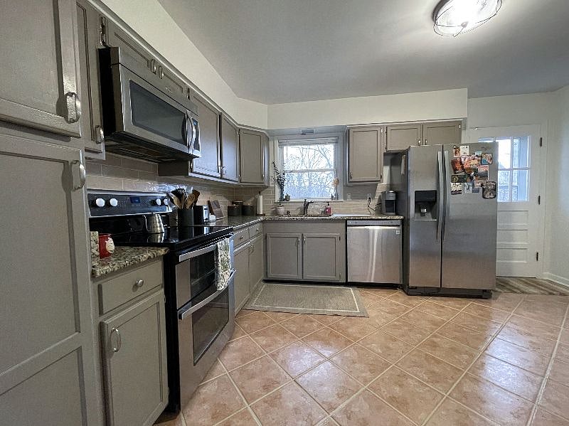 Furnished Finder property 468177_1 photo 35
