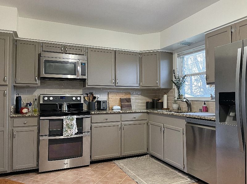 Furnished Finder property 468177_1 photo 32