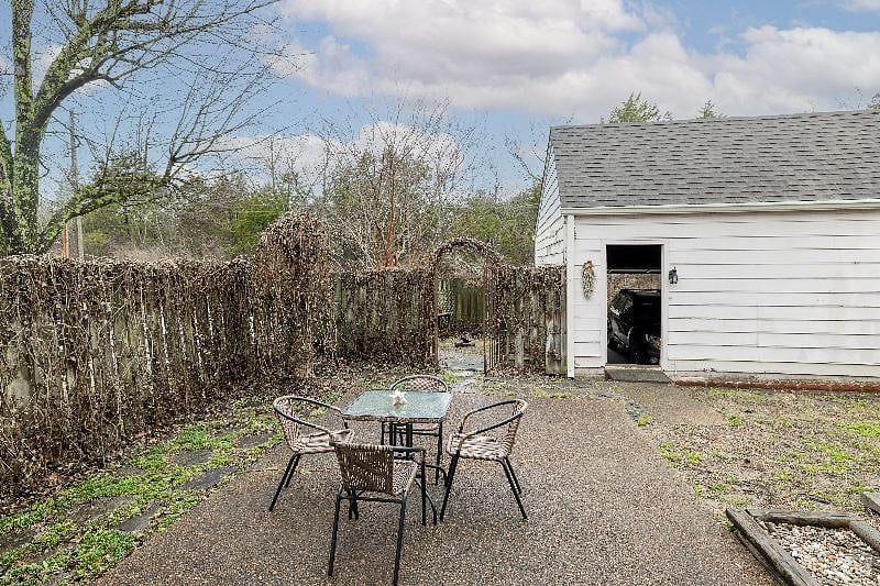 Furnished Finder property 468223_1 photo 24