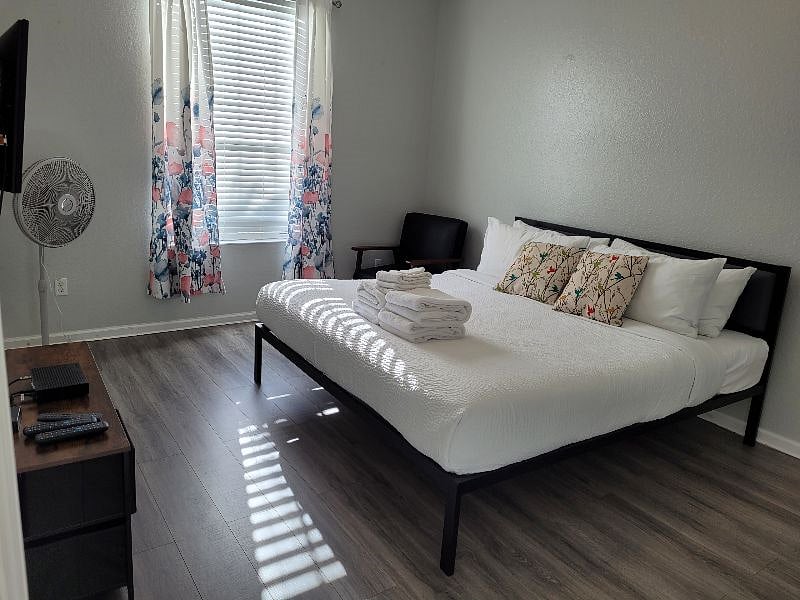 Furnished Finder property 468249_1 photo 3