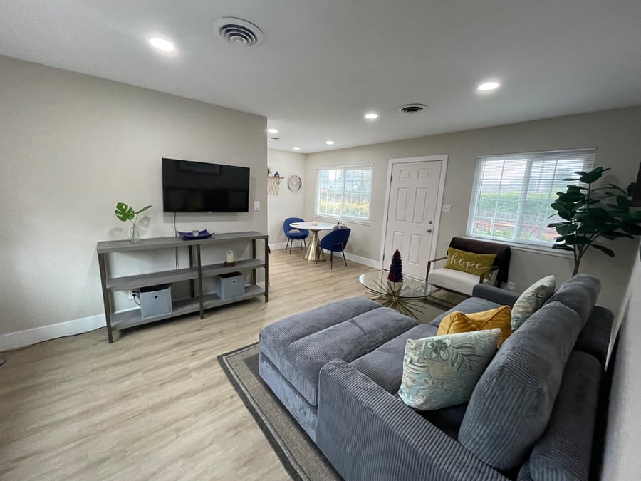 Furnished Finder property 468424_1 photo 3