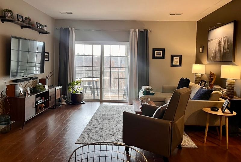 Furnished Finder property 468460_1 photo 4