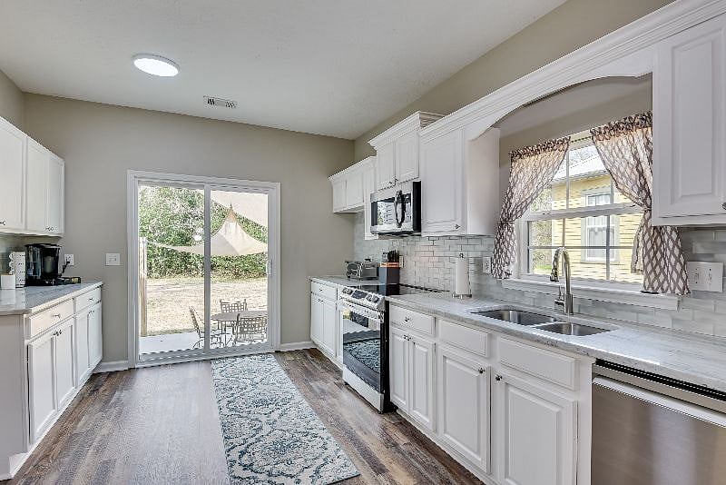 Furnished Finder property 469028_1 photo 7