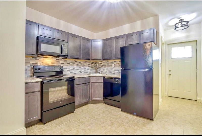Furnished Finder property 469055_1 photo 10
