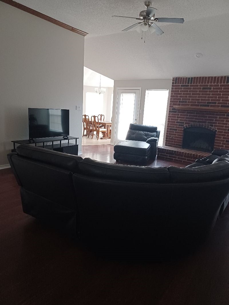 Furnished Finder property 469106_1 photo 3