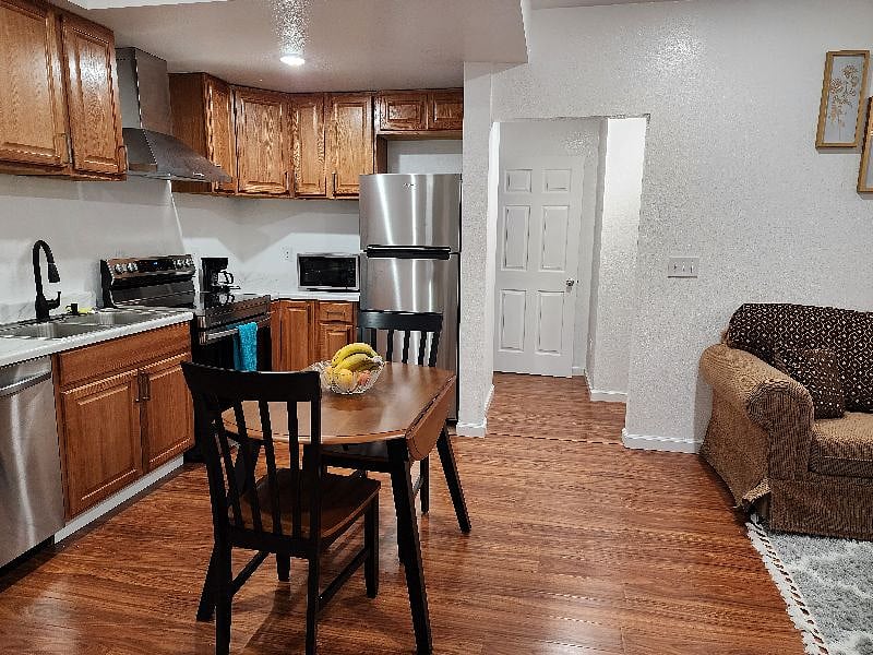 Furnished Finder property 469192_1 photo 32