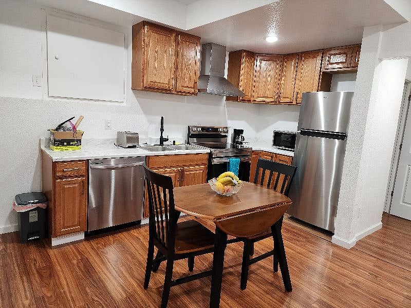 Furnished Finder property 469192_1 photo 11
