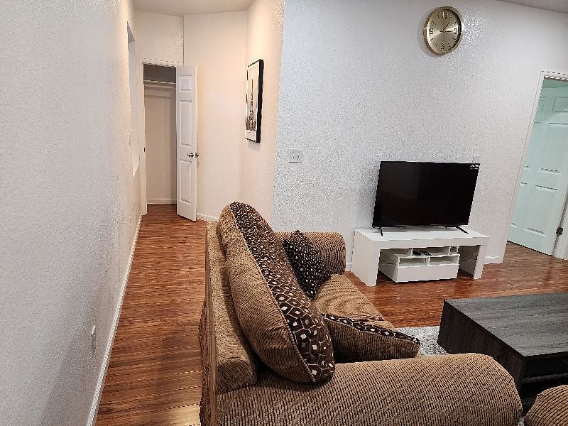 Furnished Finder property 469192_1 photo 13