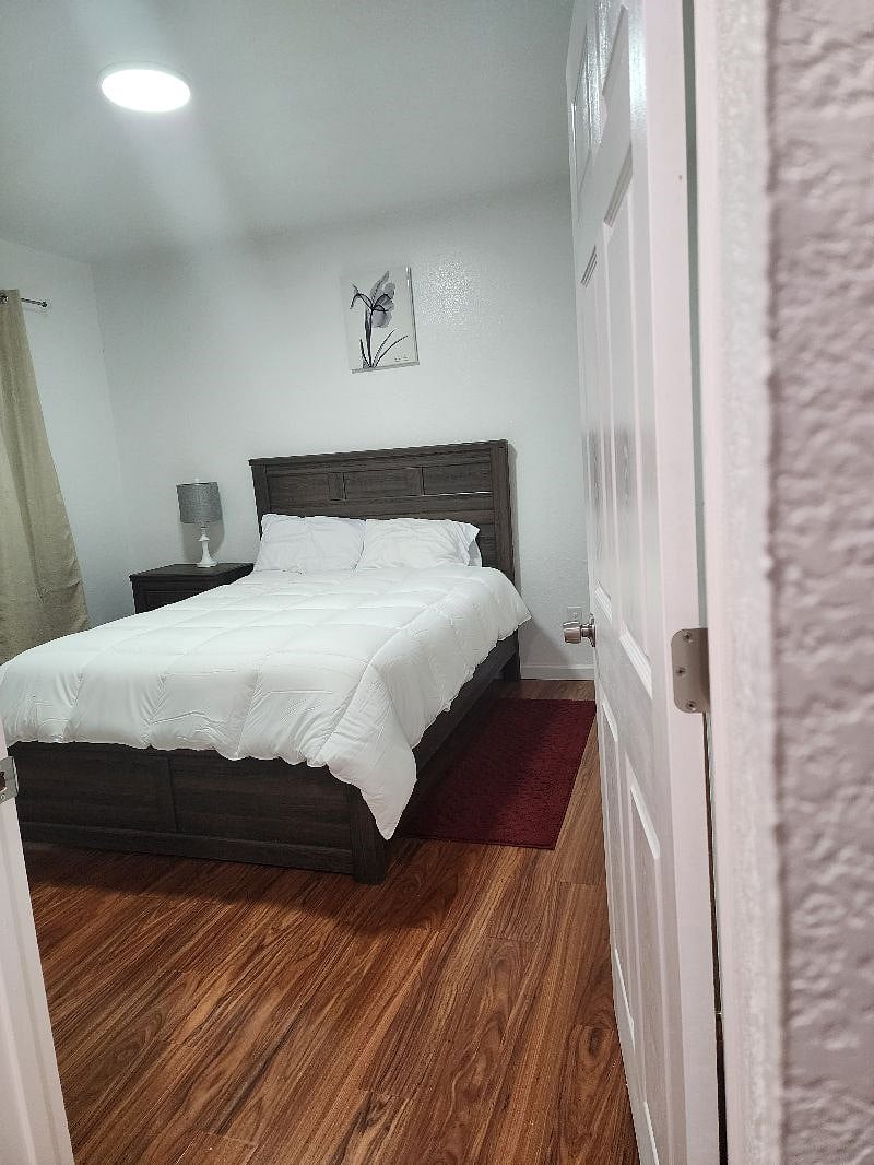 Furnished Finder property 469192_1 photo 21