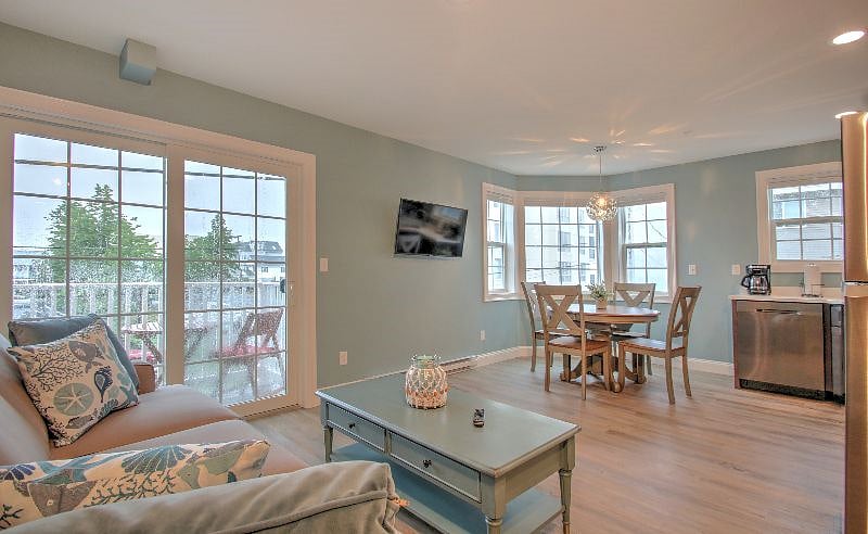 Furnished Finder property 469236_4 photo 3