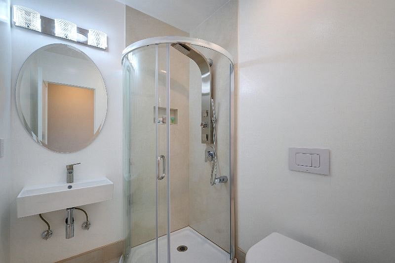 Hallway common bath