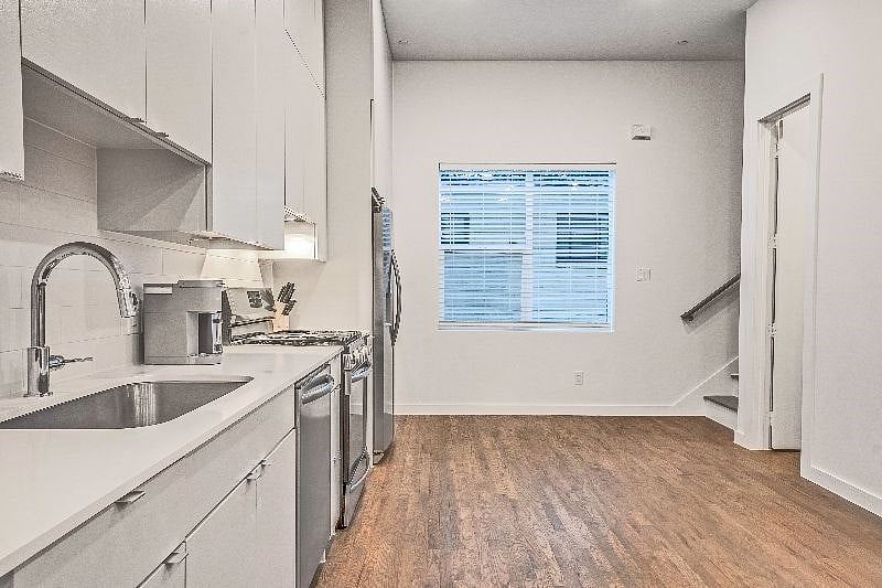 Furnished Finder property 469363_1 photo 7