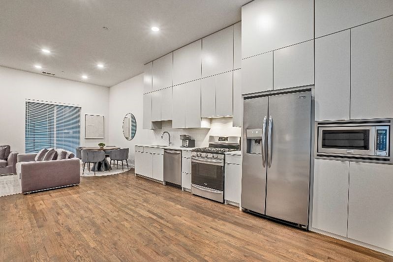 Furnished Finder property 469363_1 photo 6