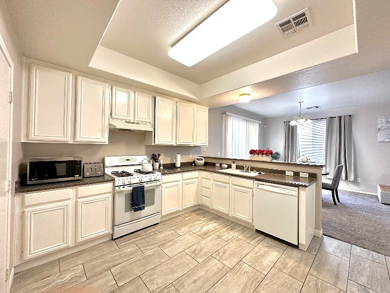 Furnished Finder property 469387_1 photo 7