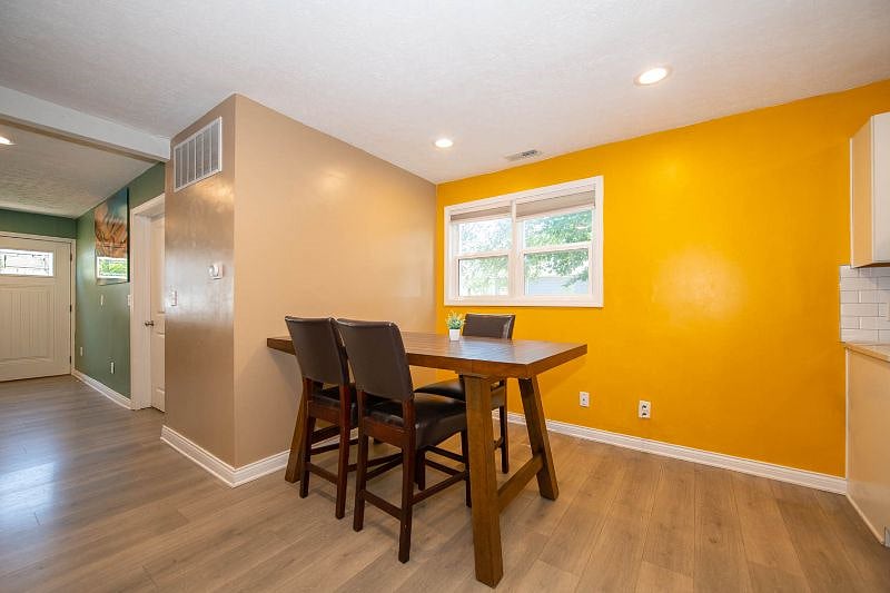 Furnished Finder property 469730_1 photo 6