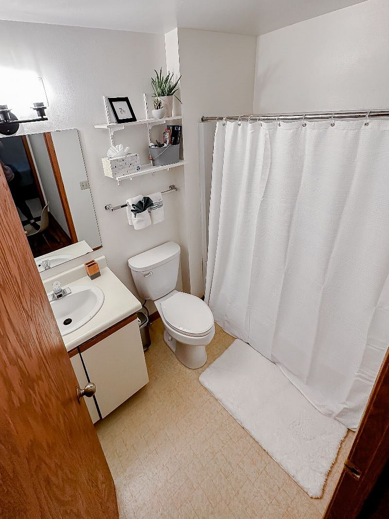 Disconnected bathroom for bedroom 2