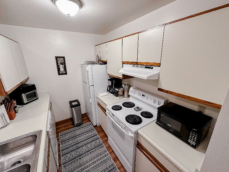 Furnished Finder property 469733_1 photo 15