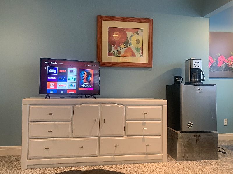 Living space - TV with extra drawers for plenty of storage.