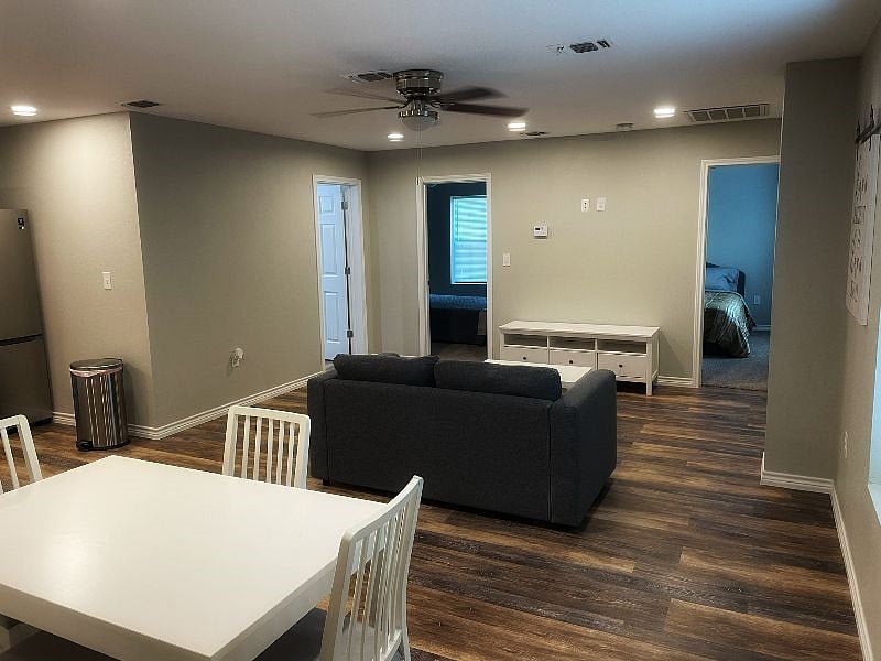 Furnished Finder property 469935_1 photo 4