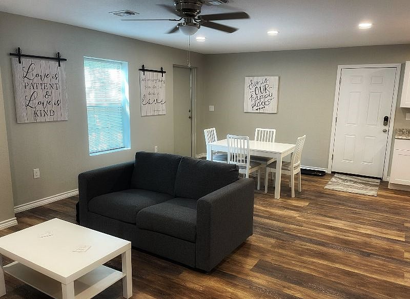 Furnished Finder property 469935_1 photo 5