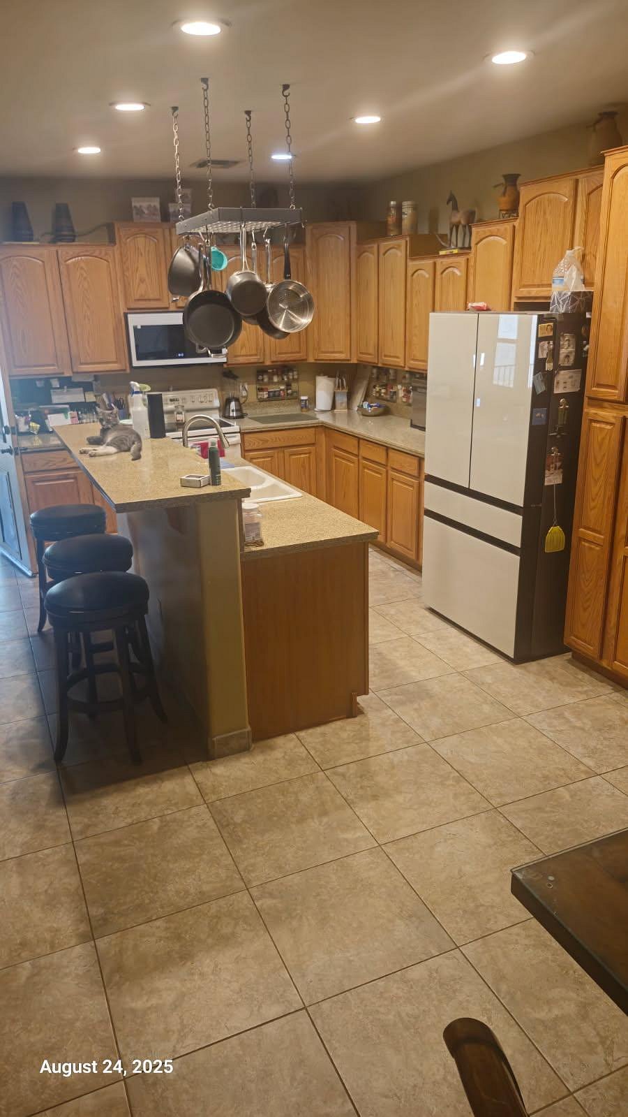 Furnished Finder property 469968_1 photo 24