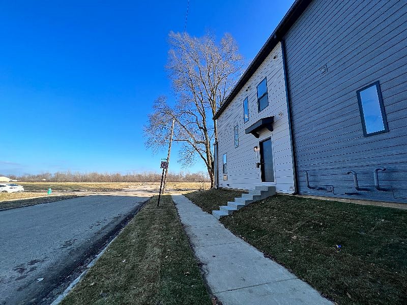 Furnished Finder property 470037_2 photo 18