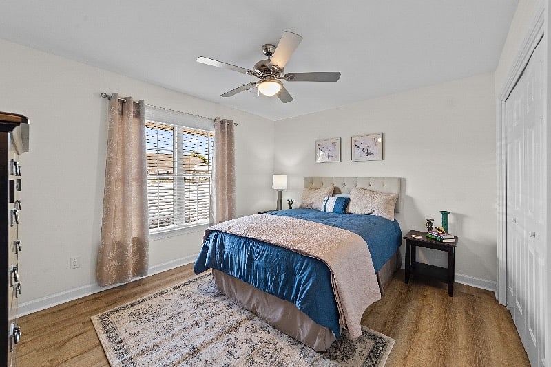 
Secondary Bedroom has a queen-sized bed with mechanical frame.