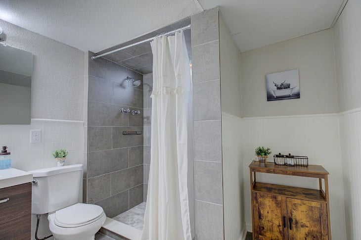 Furnished Finder property 470062_1 photo 22
