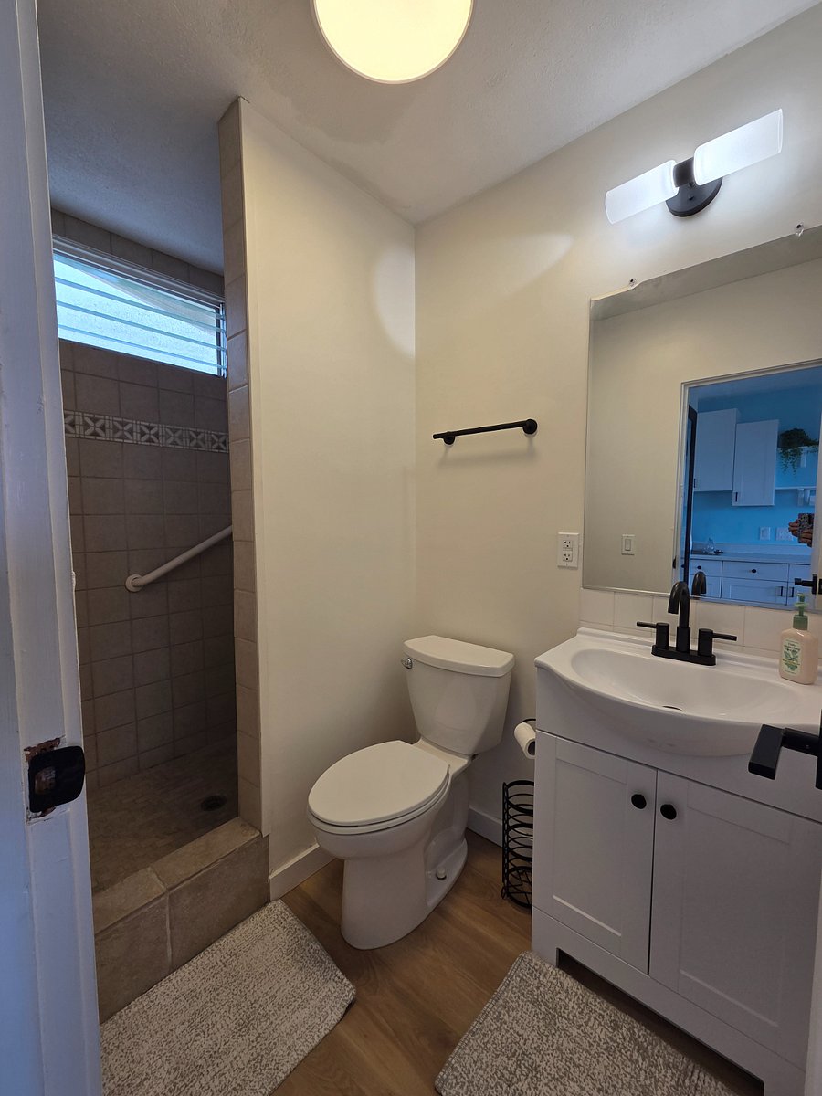Full bathroom with walk in shower 