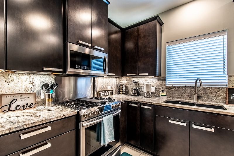 Furnished Finder property 470097_1 photo 9
