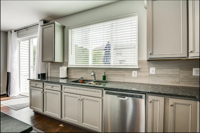 Furnished Finder property 470124_1 photo 21