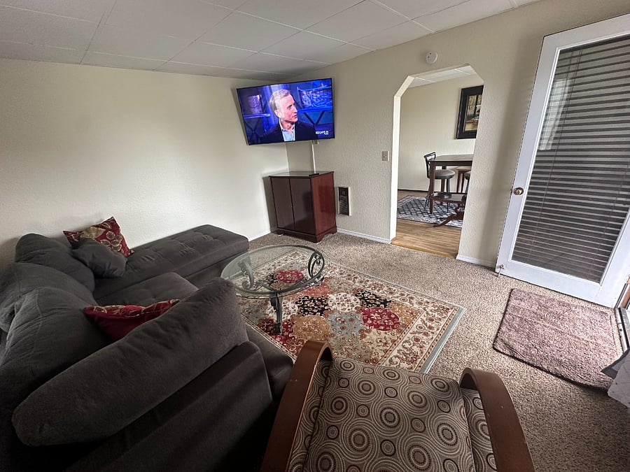 Furnished Finder property 470200_11 photo 5
