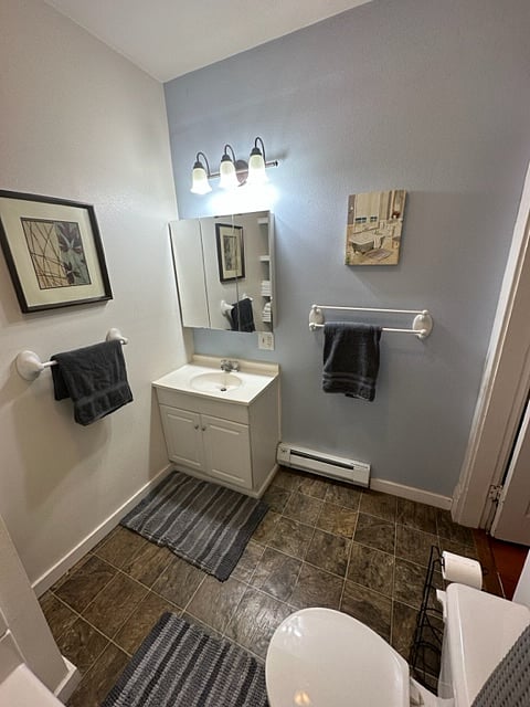 Furnished Finder property 470200_8 photo 4