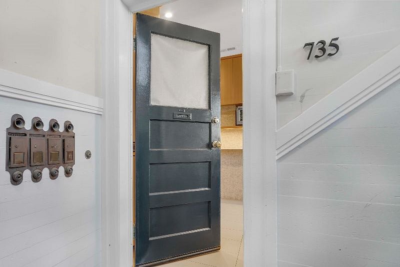 Furnished Finder property 470260_1 photo 35