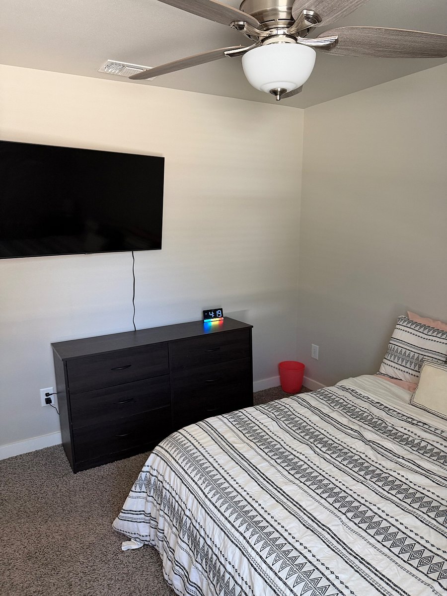 Furnished Finder property 470290_1 photo 3