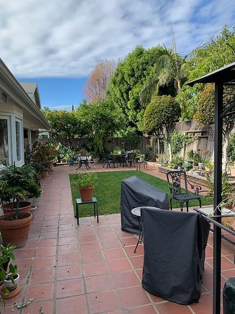 Furnished Finder property 470309_1 photo 3